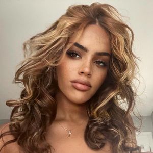 Meet your Posher, Nina